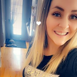 Meet your Posher, Justine